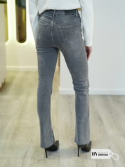 Jeans com aberturas | SPACCIO BY CRISTINA